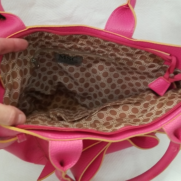 Satchel - Picture 3 of 7